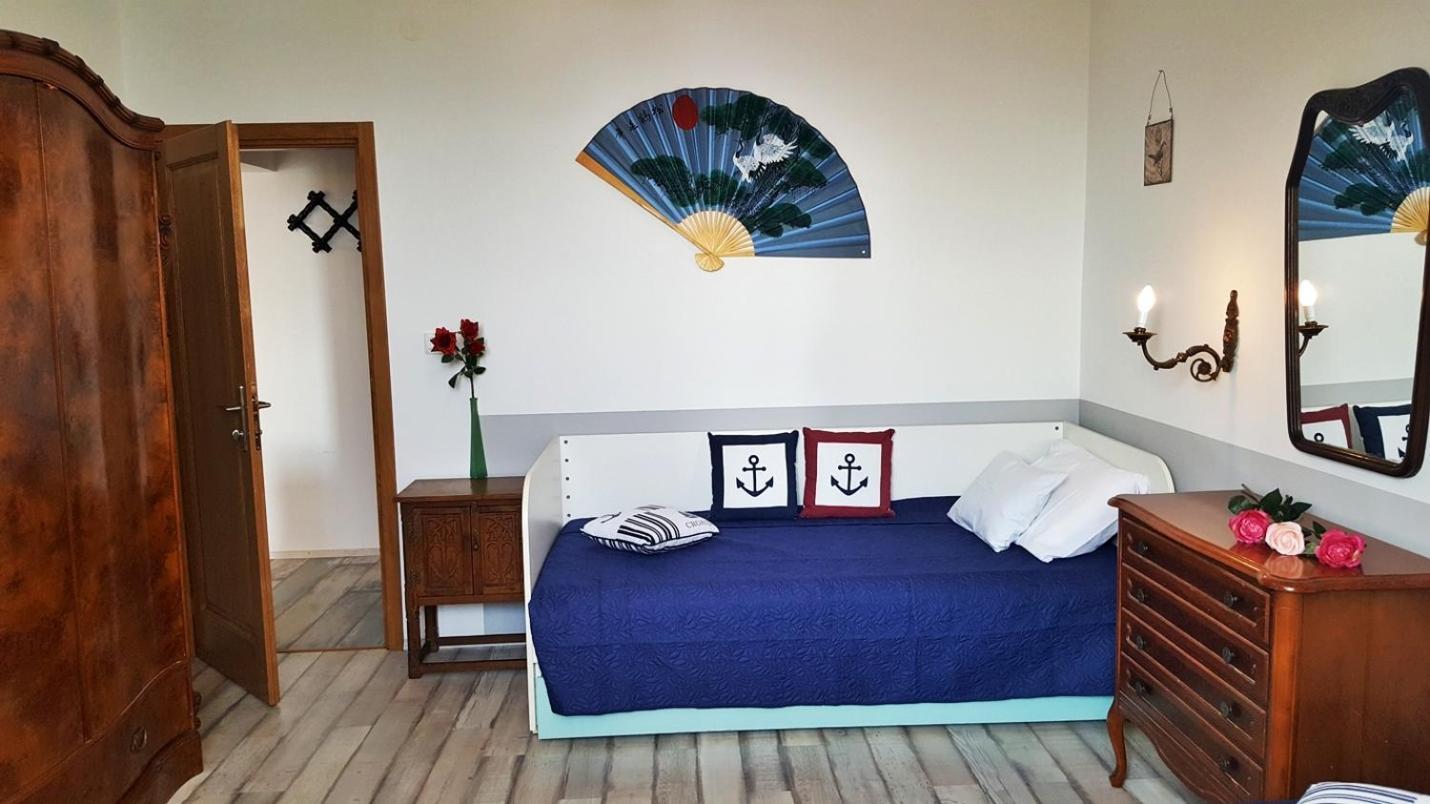 Apartments By The Sea Krilo Jesenice, Omis - 15145 イェセニツェ 部屋 写真